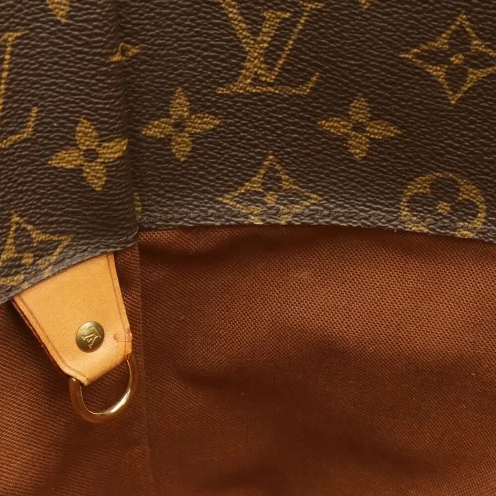 Louis Vuitton delivery duty